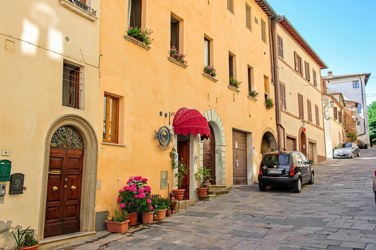 Meuble Evoe Bed & Breakfast Montepulciano Stazione Екстериор снимка