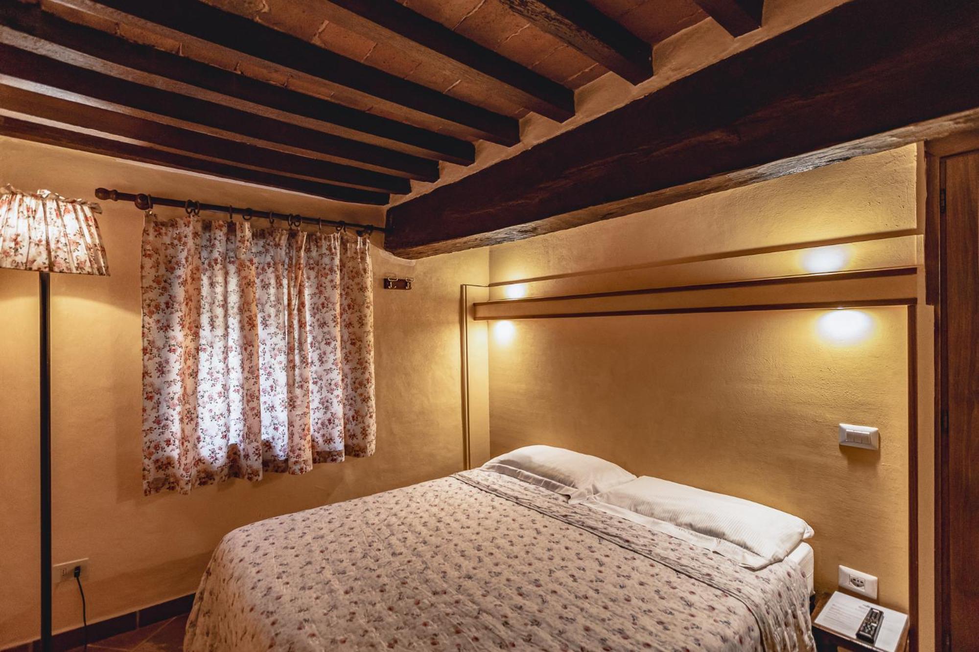 Meuble Evoe Bed & Breakfast Montepulciano Stazione Екстериор снимка
